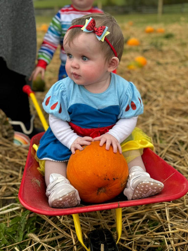 Halloween-Spaß für die Kleinen: Ideen für eine gruselige (und kuschelige!) Feier